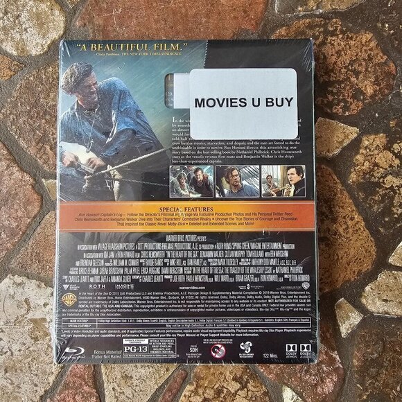 In The Heart Of The Sea Blu-ray Chris Hemsworth PG-13 2015 122 Mins - Picture 2 of 7